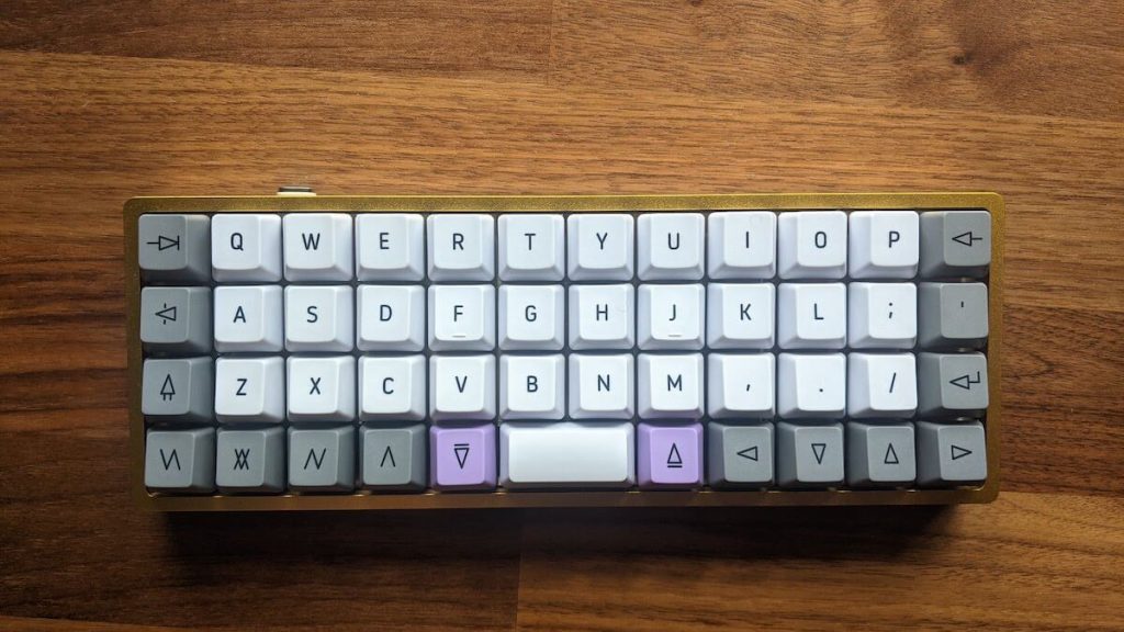 Ortholinear keyboard build, OLKB DROP Planck.
