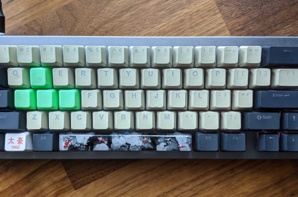 Drop ALT mechanical keyboard plugged in.