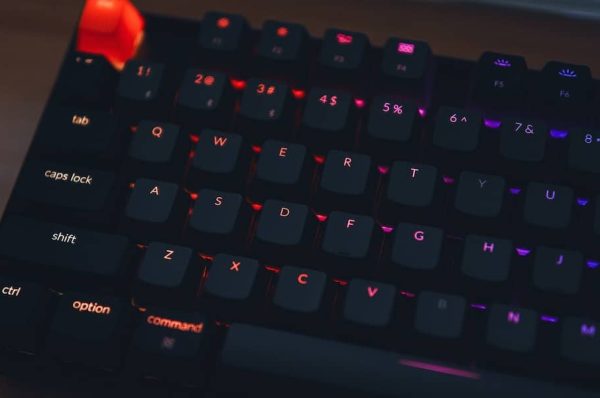 Mechanical keyboard with kailh switches.