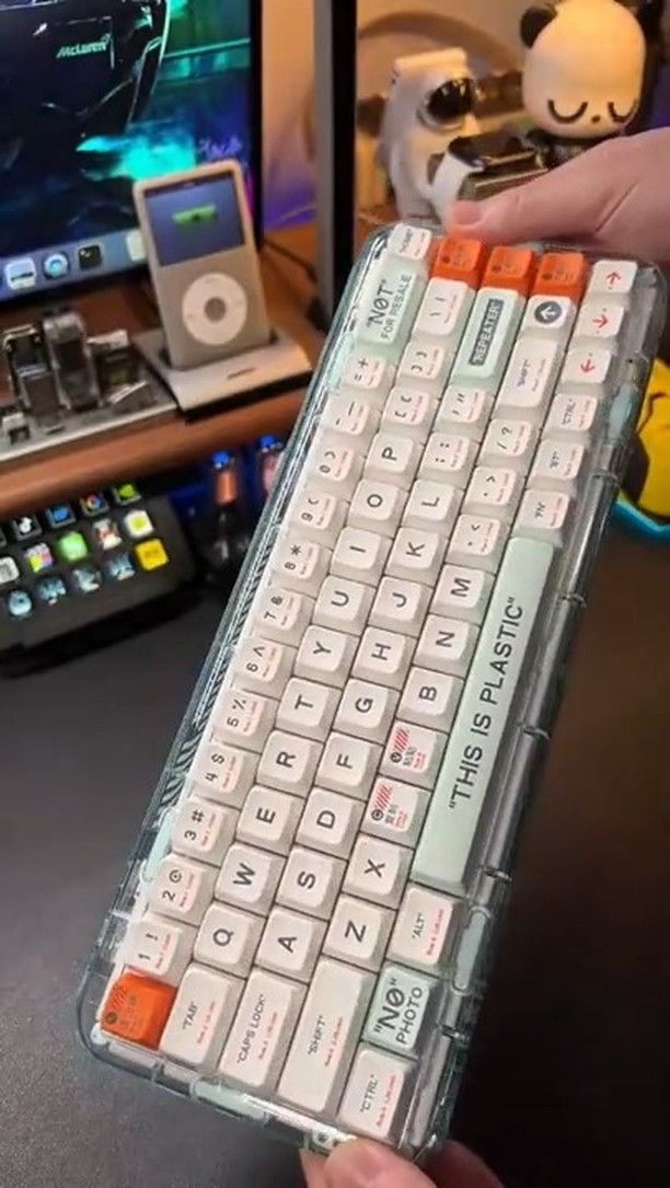 MelGeek Transparent 

Credit: @WePCBuild from YT 

See the magic beneath your fingertips with the MelGeek Transparent Mechanical Keyboard. A clear choice for a new typing experience! ✨🌟

#mechkeybs #mechanicalkeyboards #keyboards #pcgaming #pcgamingsetup #battlestations #officeaccessories #computers #tech